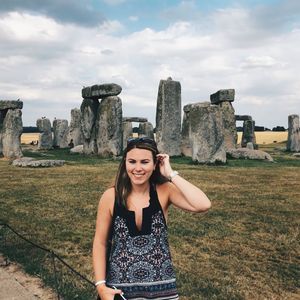 Meet your Posher, Dana